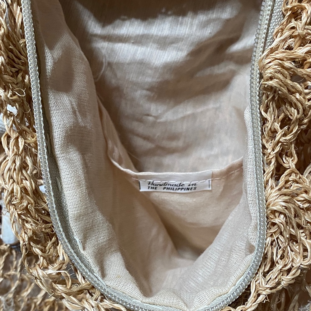 Beige vintage Straw Woven Shell-Embellished Women's Bag - Picture 9 of 16